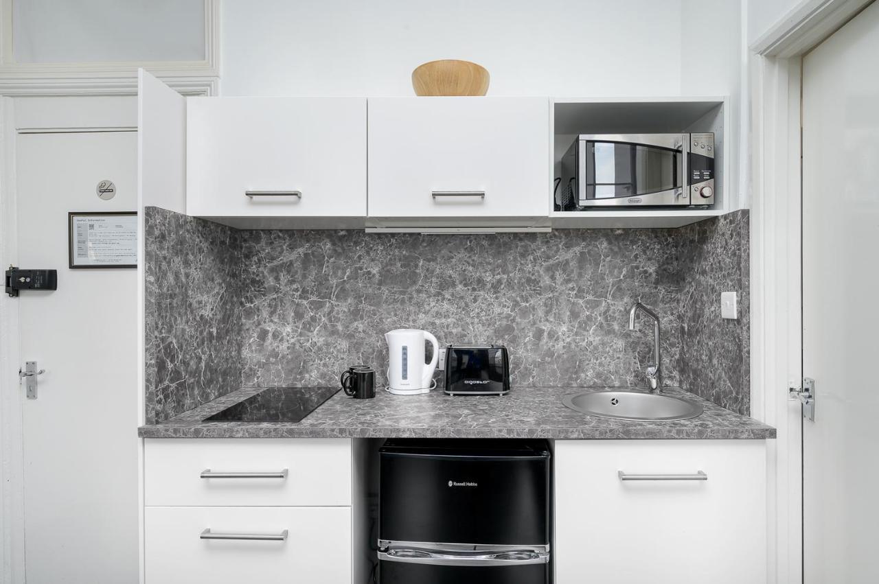 דירות לונדון D8 House מראה חיצוני תמונה